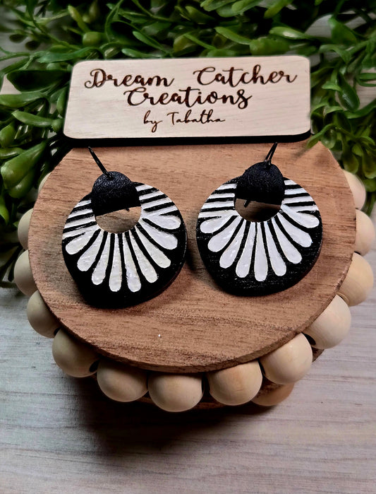 Striped Scallop Peekaboo Wood Earrings- Black & White